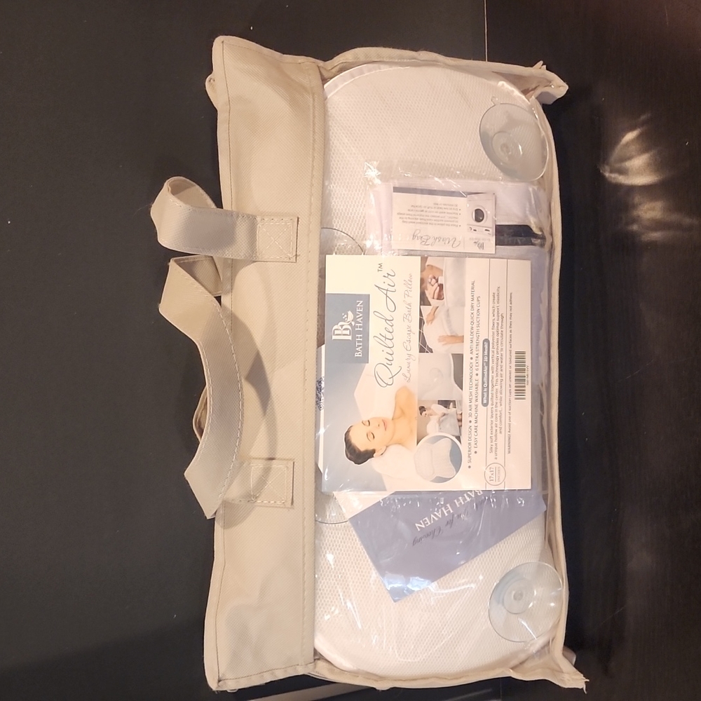 Luxury Escape Bath Pillow